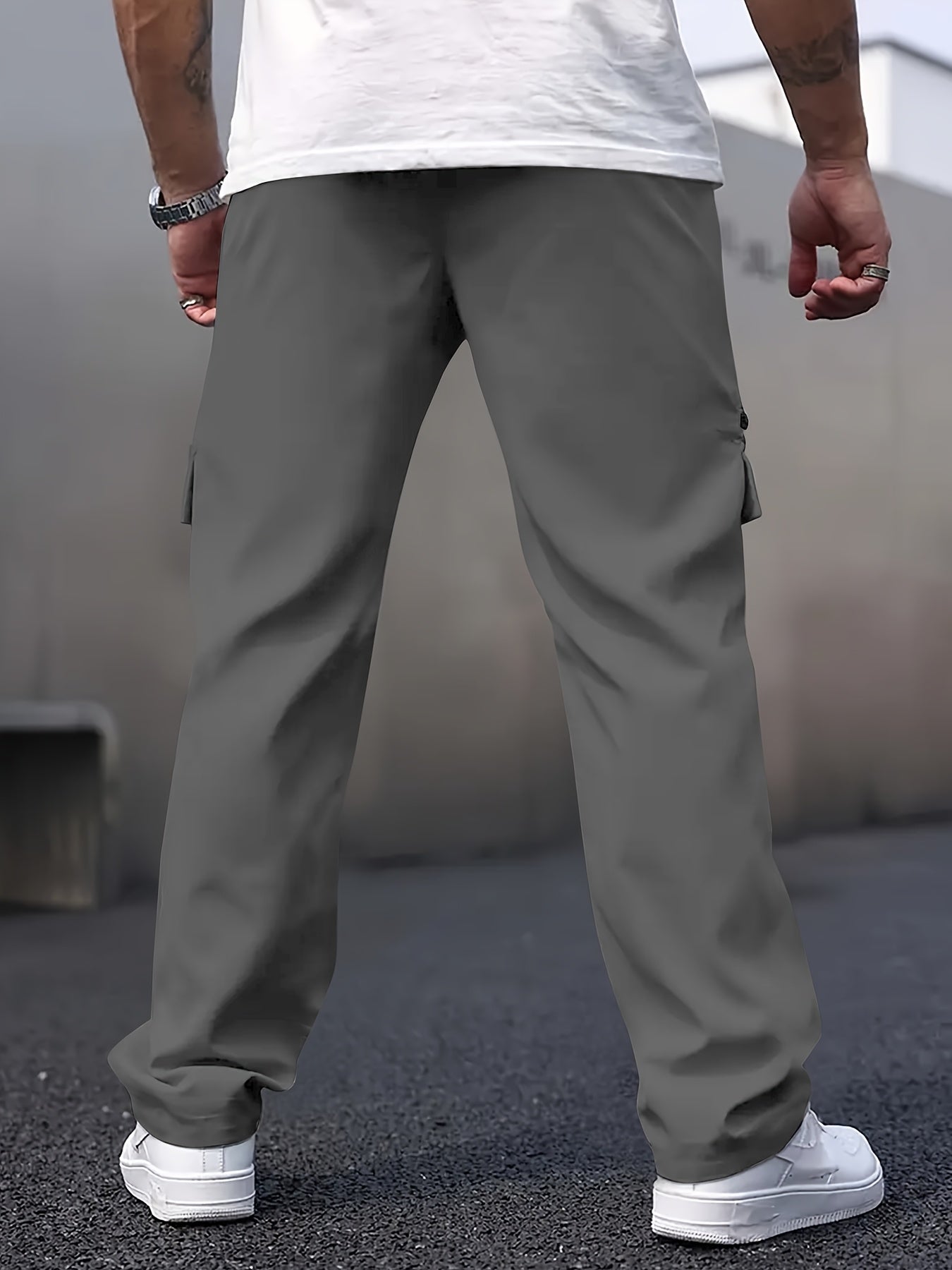 Men's Casual Cargo Trousers with Multi Pockets and Straight Leg Fit