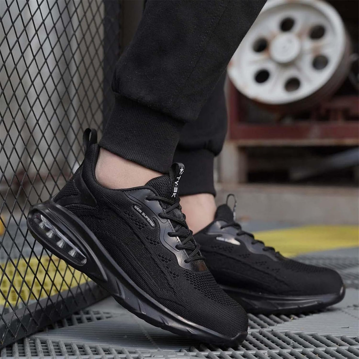 Steel Toe Shoes for Men with Air Cushion Safety Work Shoes Lightweight Breathable Industrial Construction Sneaker