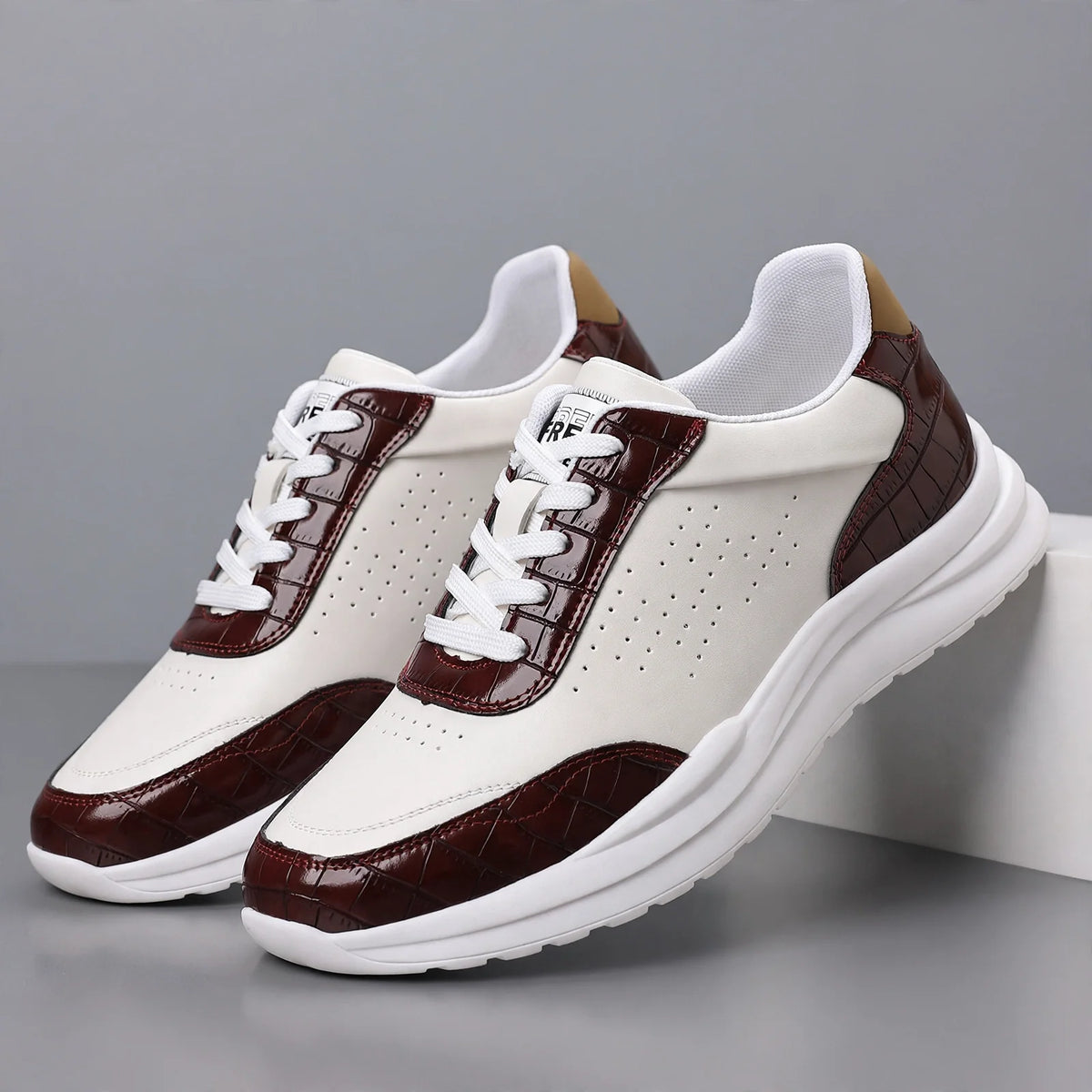 Men’s Casual Sneakers Lace Up Walking Shoes Everyday Footwear
