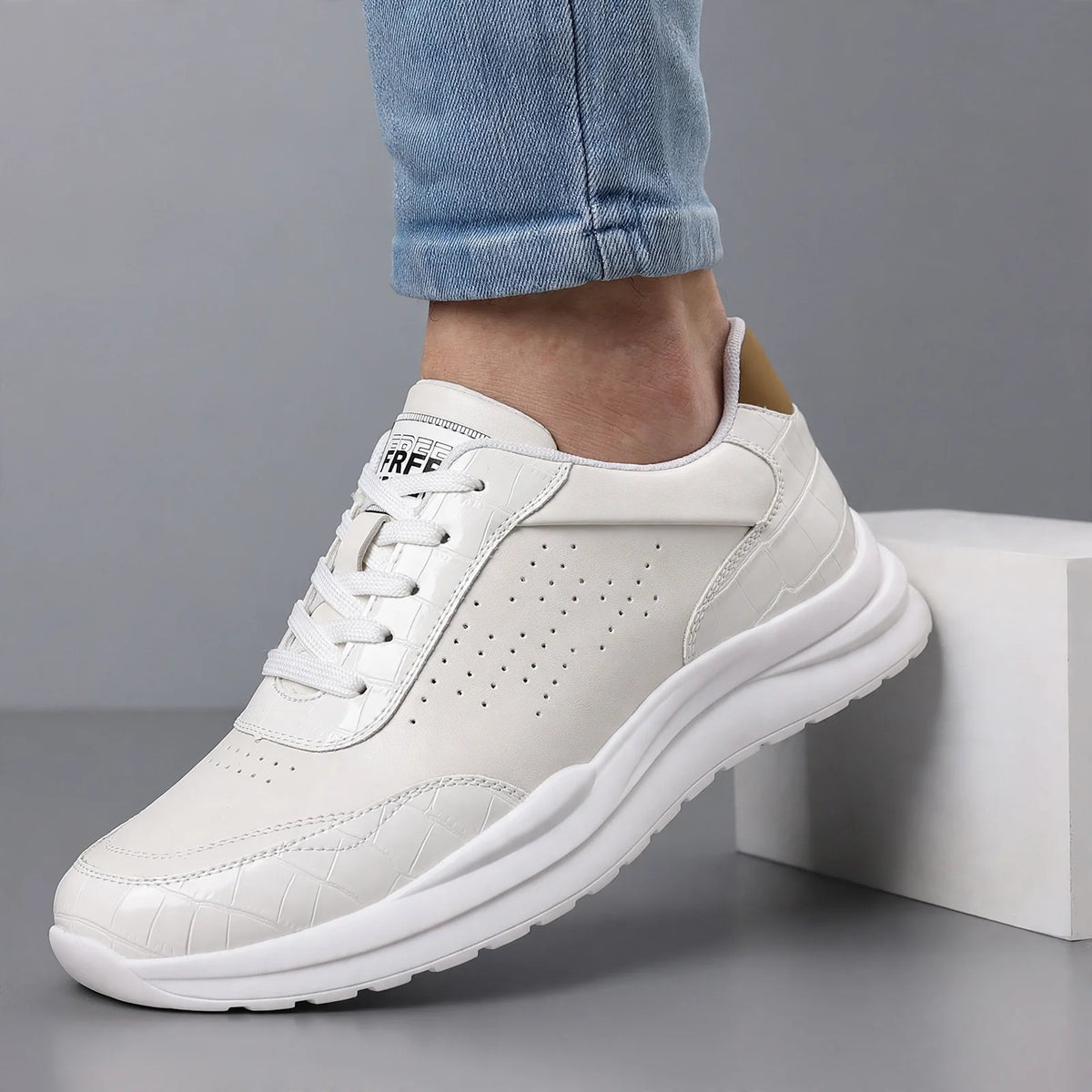 Men’s Casual Sneakers Lace Up Walking Shoes Everyday Footwear