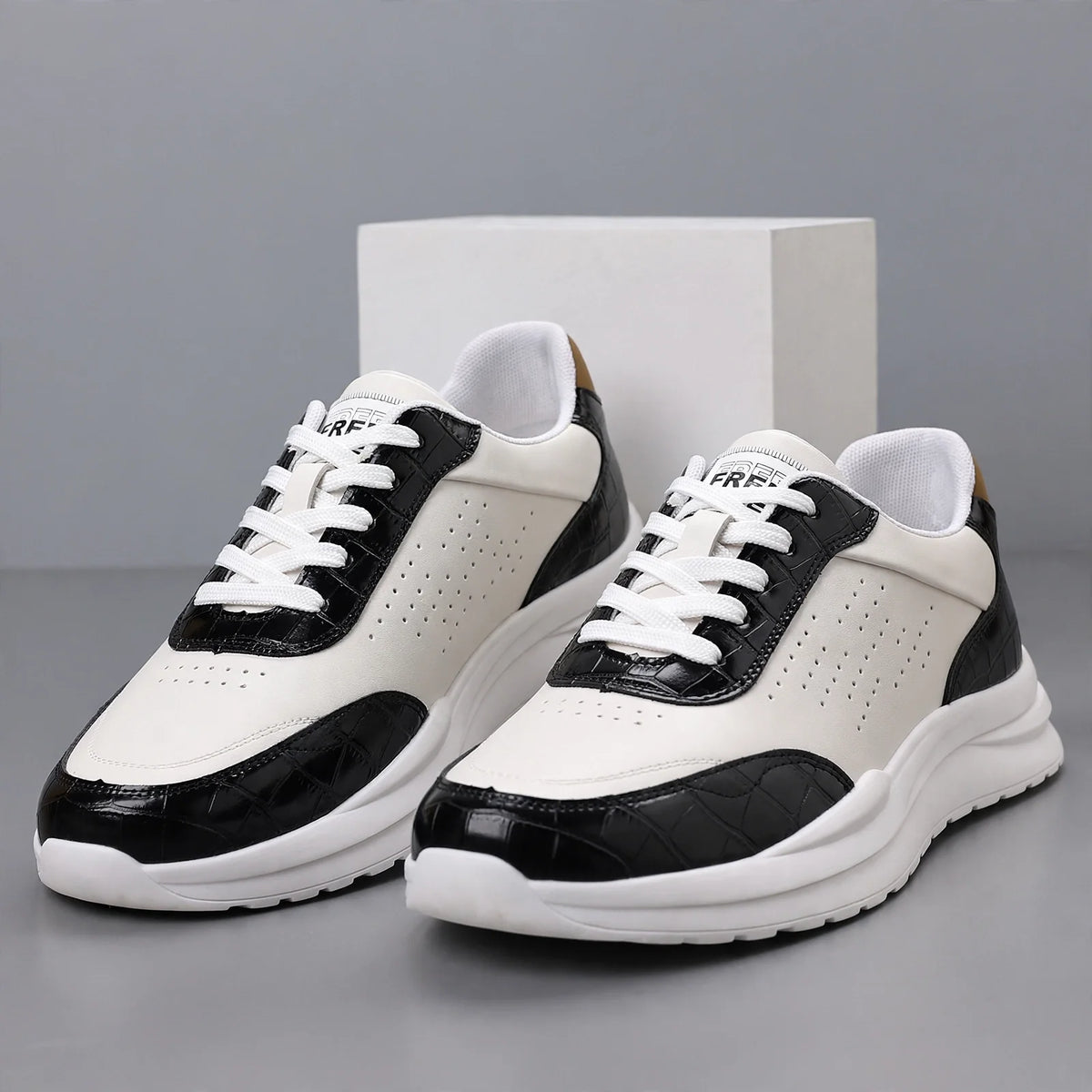 Men’s Casual Sneakers Lace Up Walking Shoes Everyday Footwear