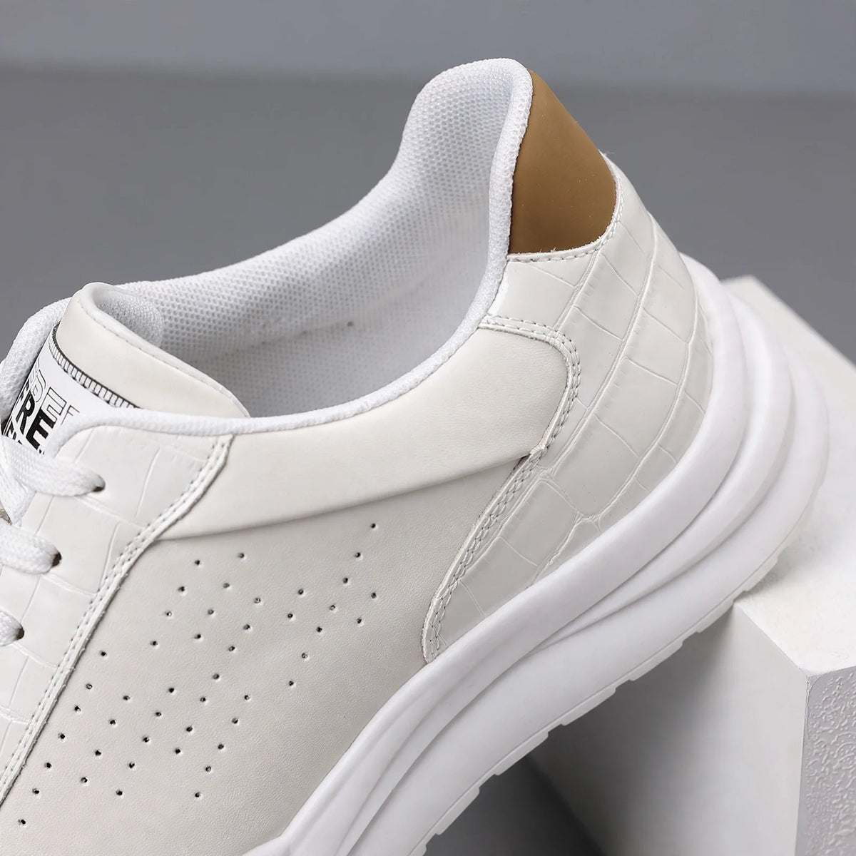 Men’s Casual Sneakers Lace Up Walking Shoes Everyday Footwear