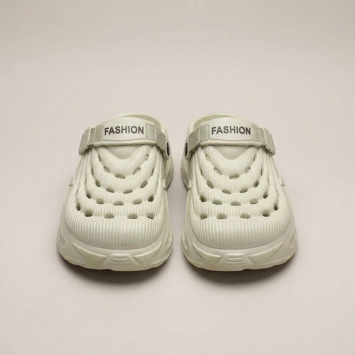 Unisex Clog Sandals Casual Slip On Outdoor Walking Shoes