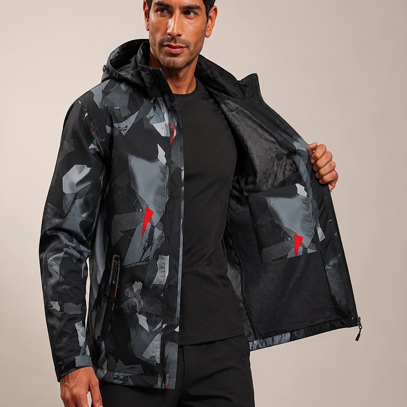 Men's Autumn Windproof Camouflage Hooded Jacket with Breathable Lining
