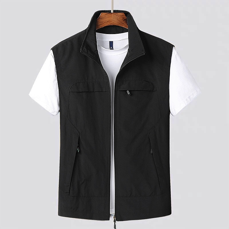 Men's lightweight utility vest for versatile layering